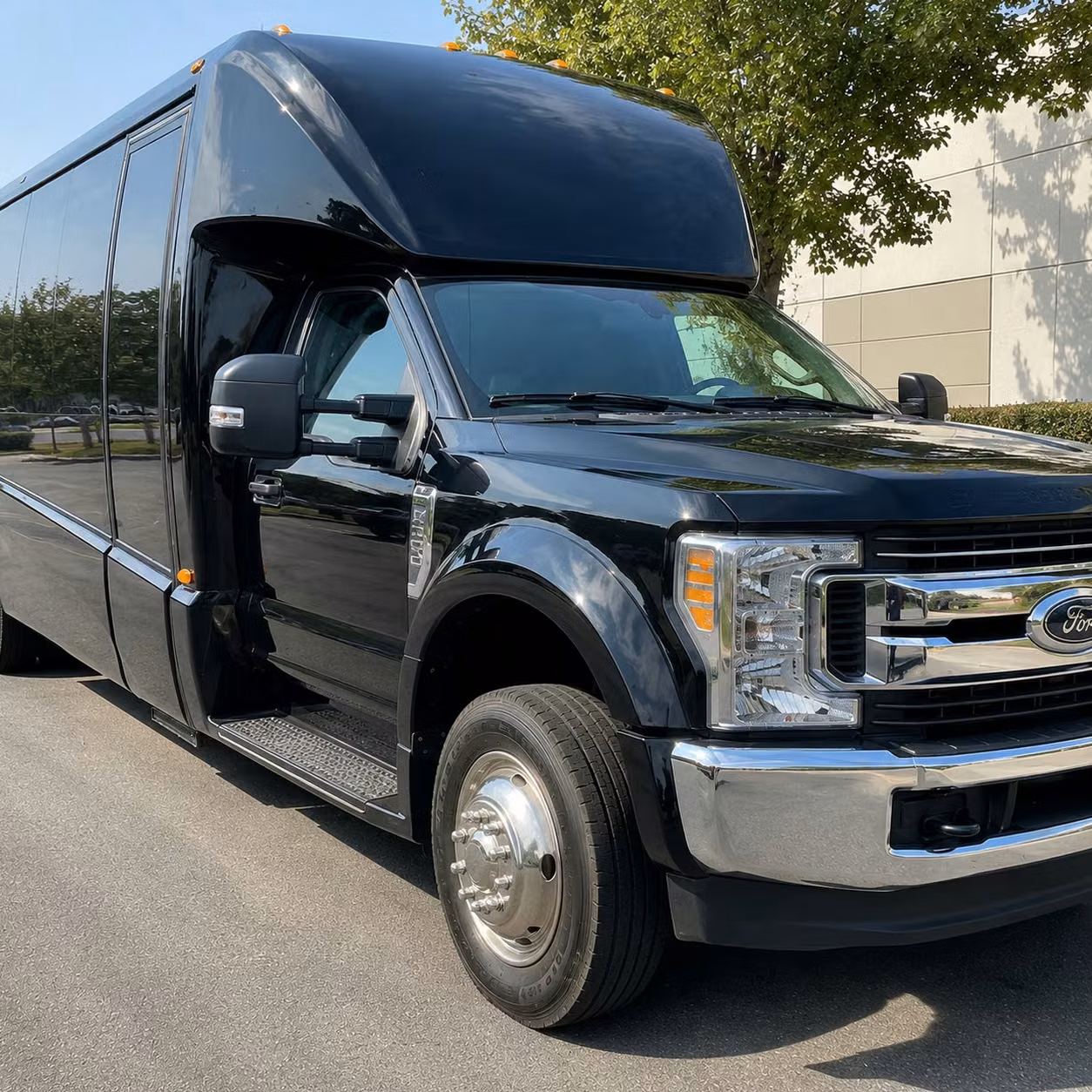 15 passenger minibus