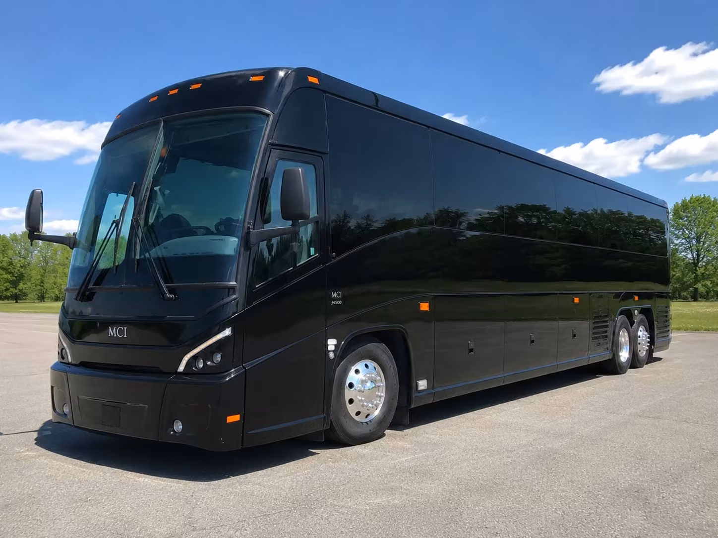 bus rentals for tuscaloosa concerts music festival