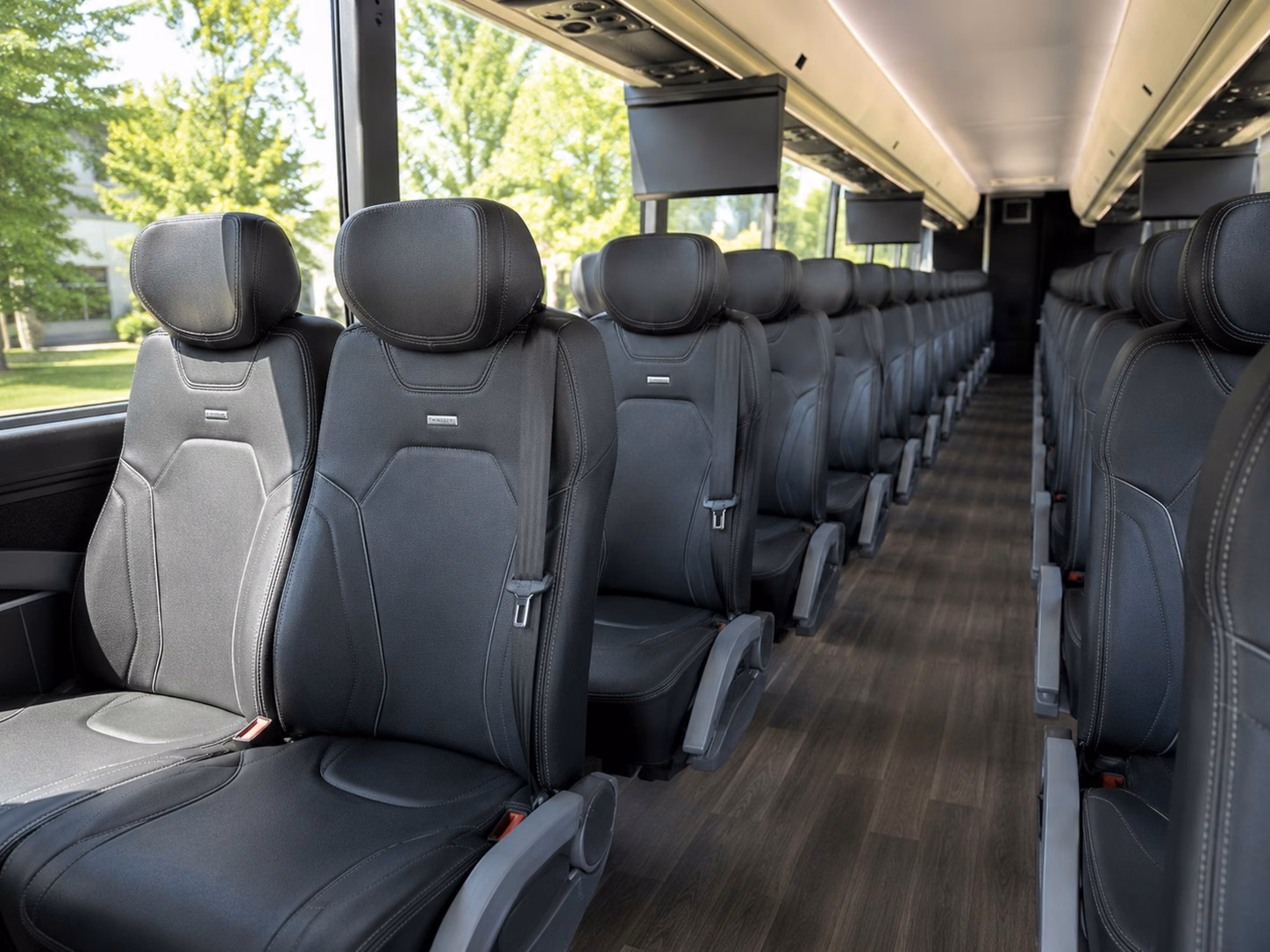 charter buses and minibuses for tuscaloosa prom groups of every size