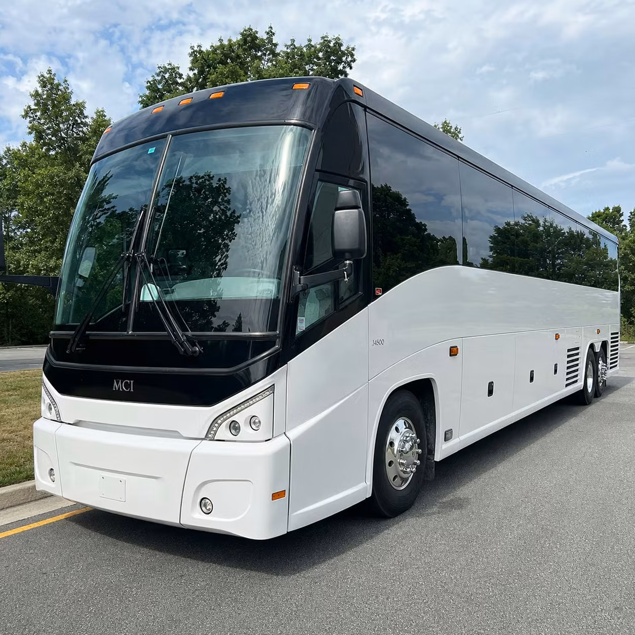 you can find and book employee transportation in tuscaloosa and any nearby city